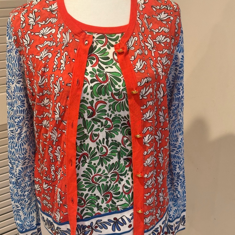 Escada printed Crew Neck 2pieces Use ln excellent Condition Size S